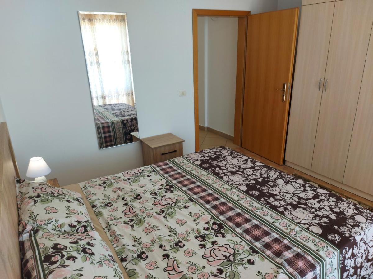 Bral Apartments 4 Durrës 外观 照片